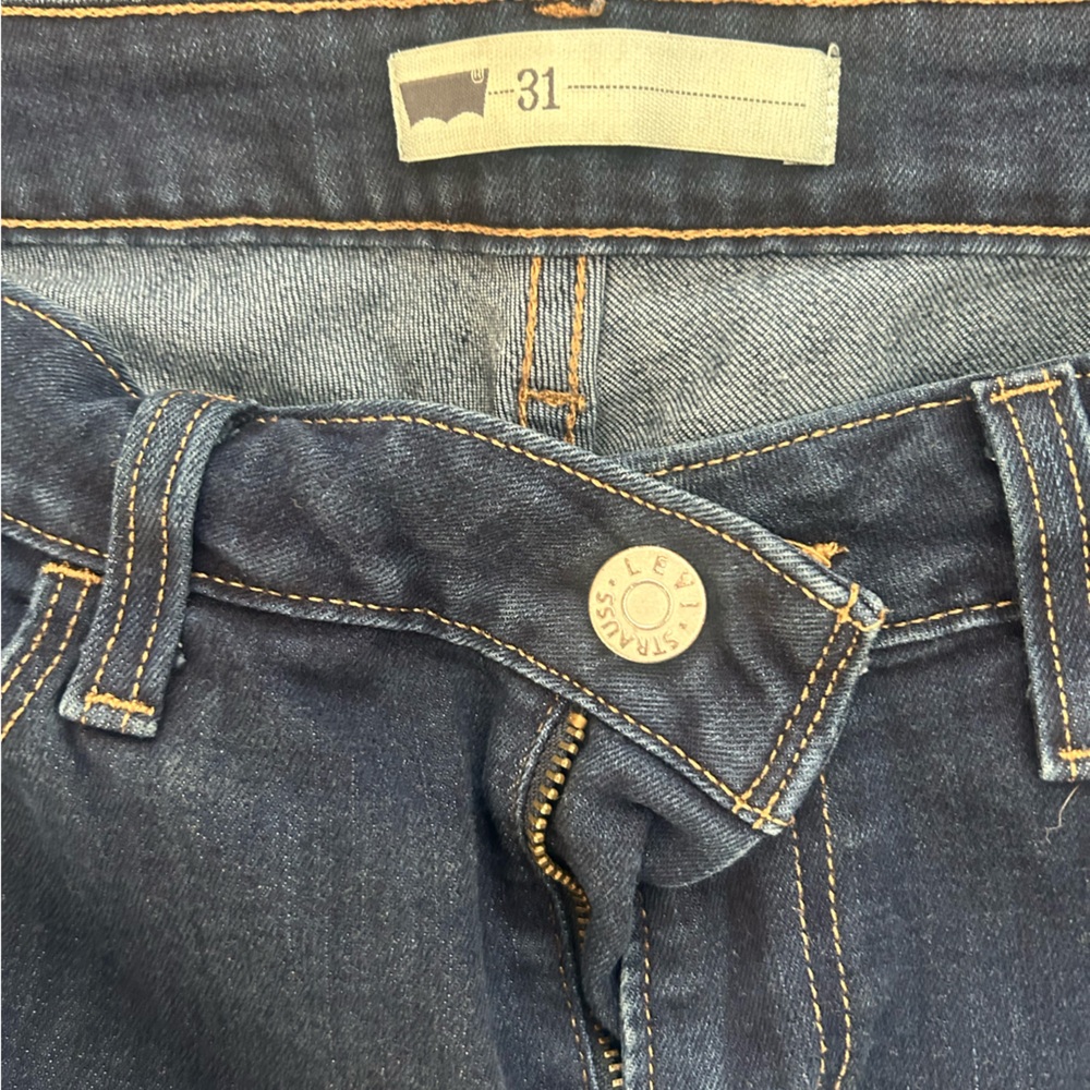 Levi Strauss & Co dark wash skinny jean size 31W  30L